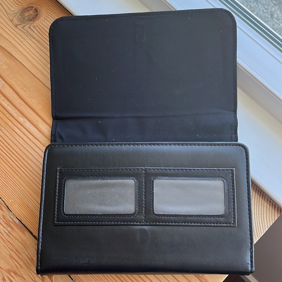 2017 Lincoln MKZ owners manual & key fob for reprogramming - Picture 3 of 10